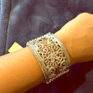 Exquisite silver filigree cuff